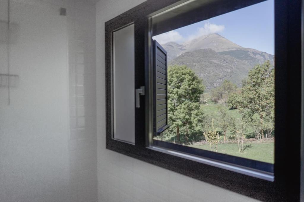 Casa Llop A Pauels, Vall Fosca Pauls de Flamisells エクステリア 写真